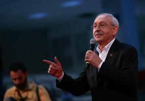 Kılıçdaroğlu, İzmir'de CHP'nin üye katılım töreninde konuştu