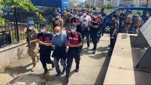 İzmir'de firari 10 hükümlü yakalandı