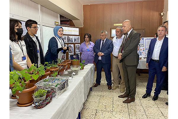 Alp oğuz anadolu lisesi?nde bilim fuarı