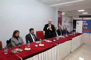 İzmir Valisi Köşger, üniversite sanayi işbirliğine dikkat çekti